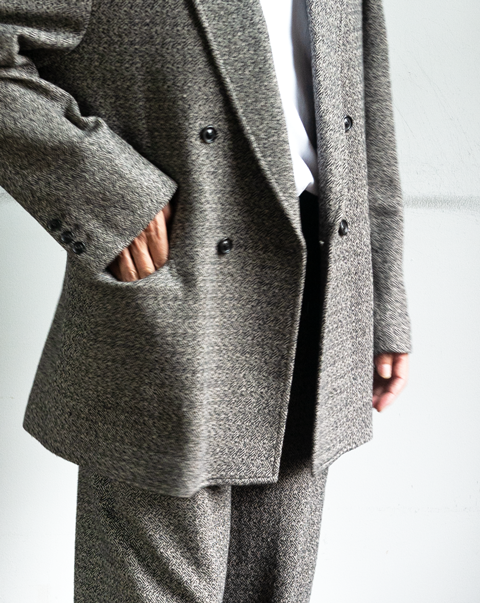 試着のみのタグ付き新品未商品ulterior WOOL SILK TWEED D/B JACKET NAVY