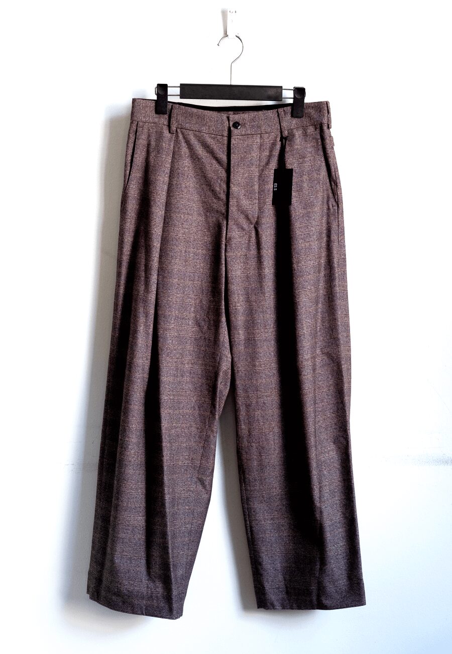 ES:S  1 IN-TUCK BAGGY PANTS