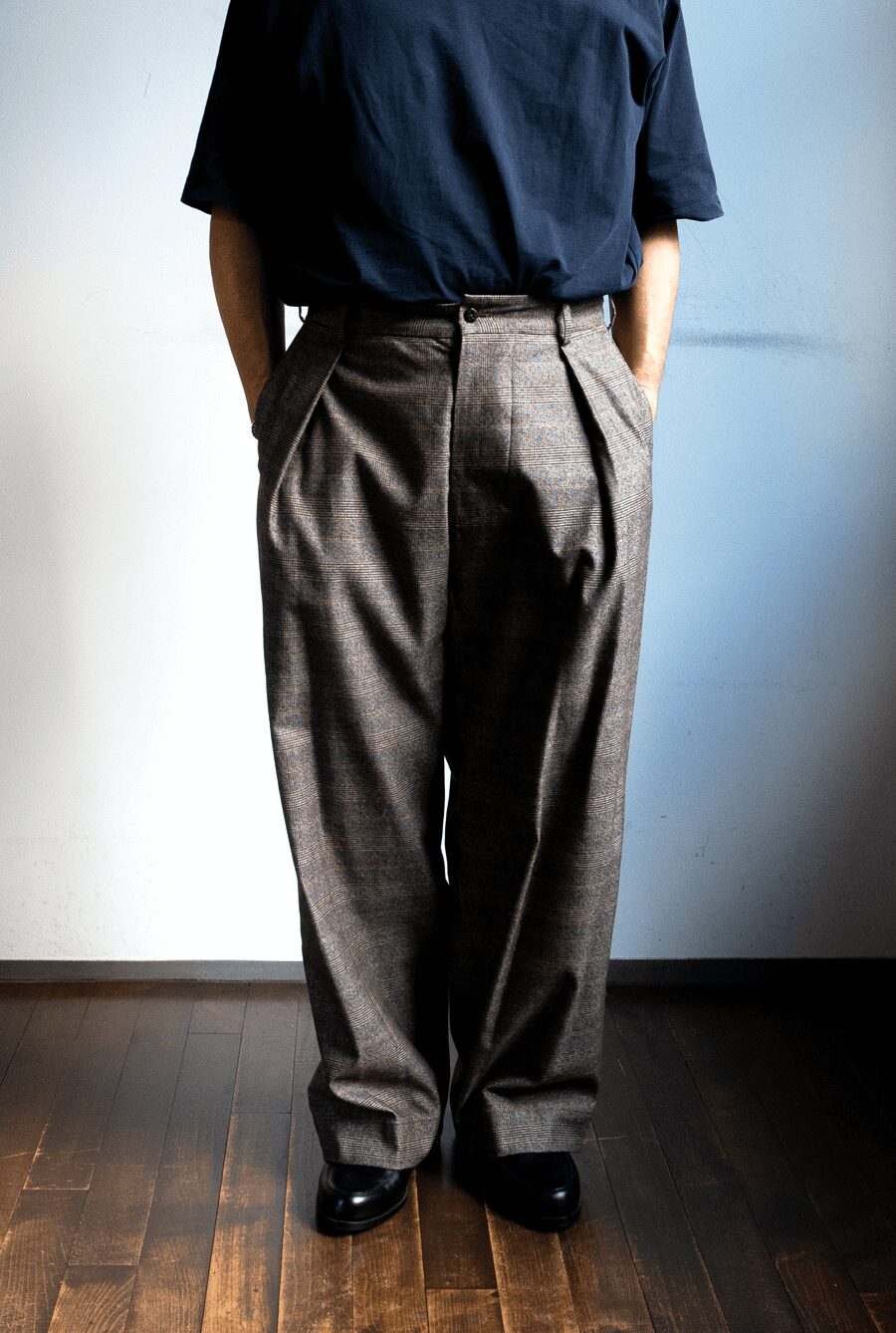 ES:S  1 IN-TUCK BAGGY PANTS