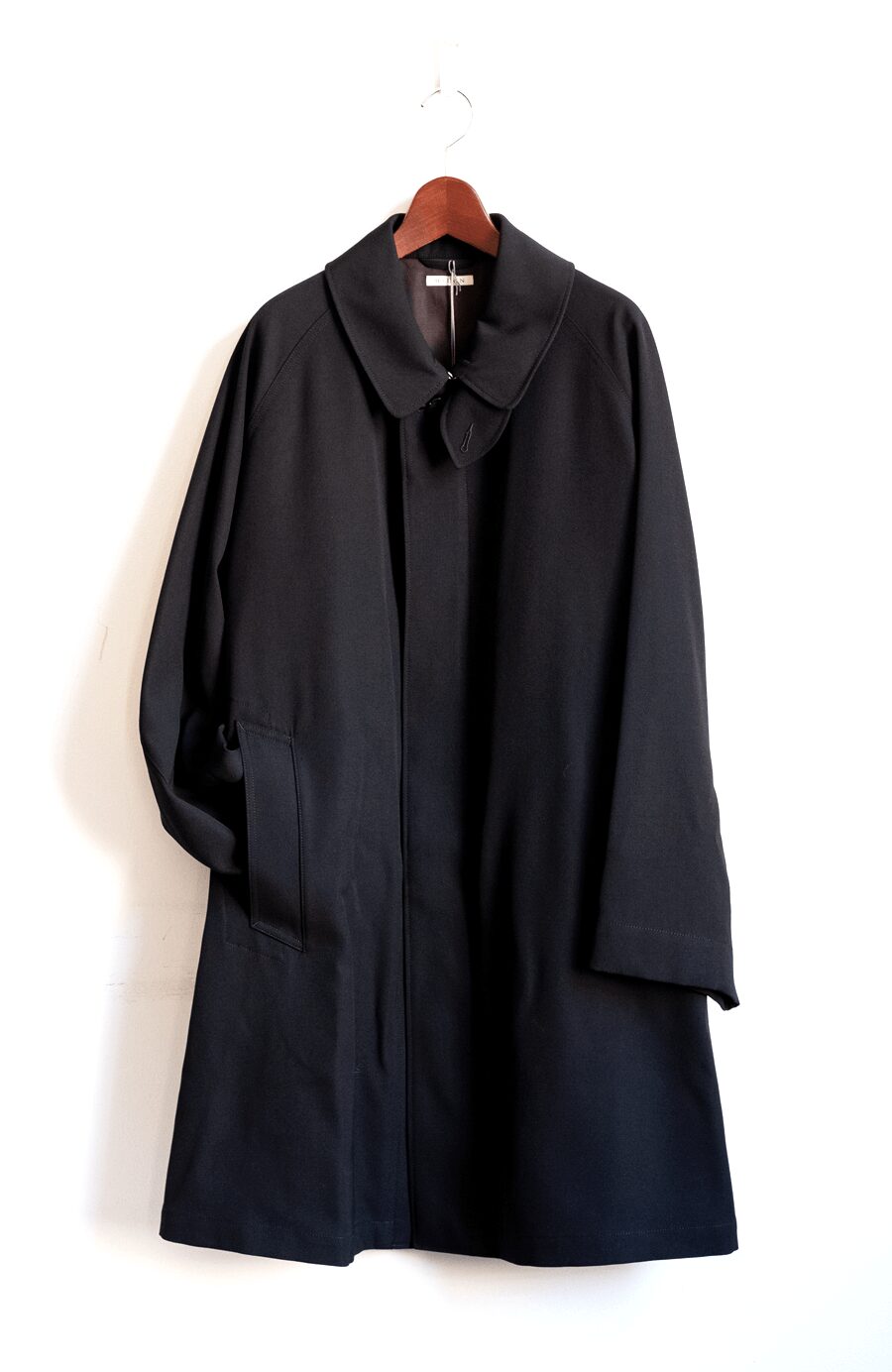 HEUGN  Gabardine Black “Albert”