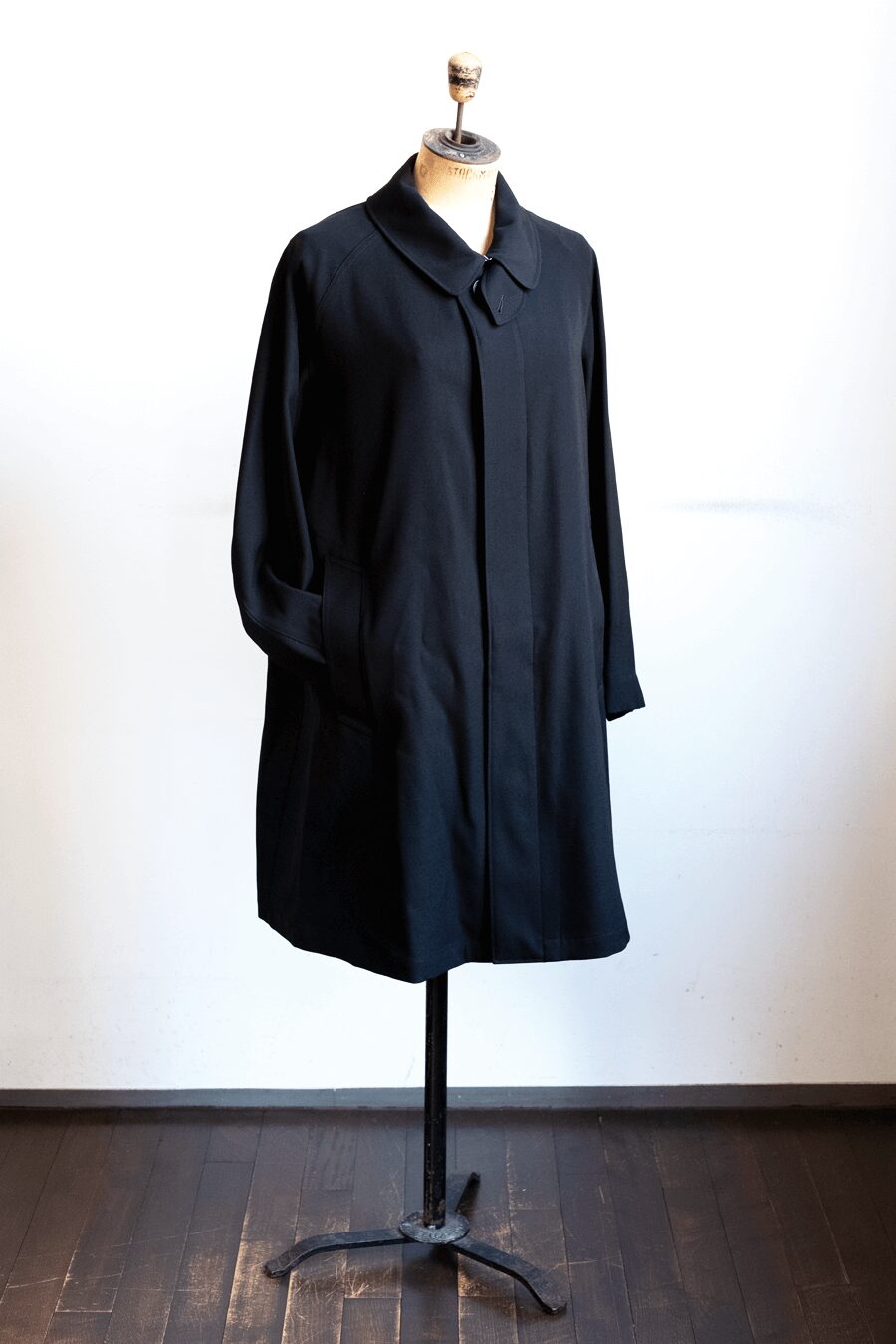 HEUGN  Gabardine Black “Albert”