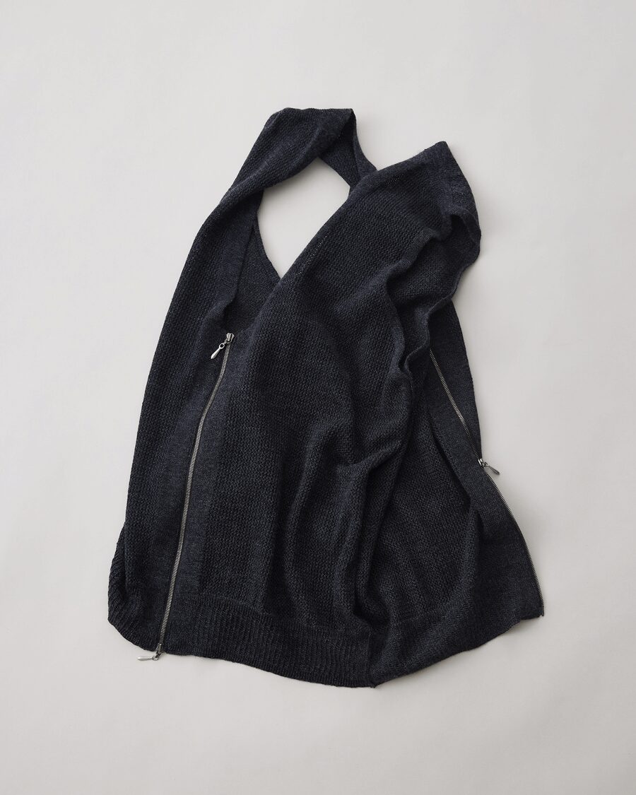 NICENESS　DOUBLE FRONTED ZIP VEST “MANU”